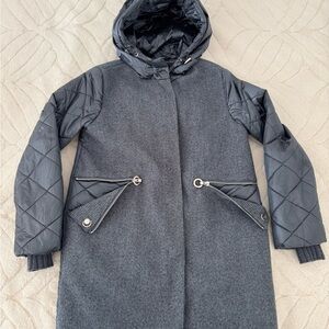 Chic Grey Quilted Sleeve Coat